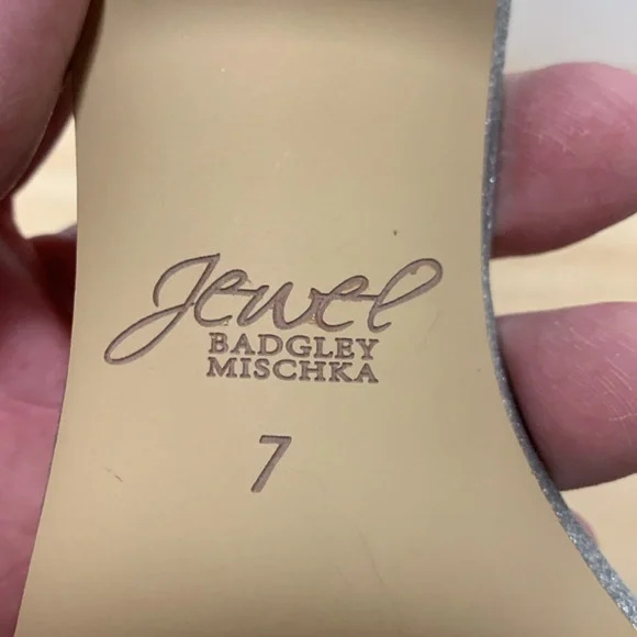 Jewel Badgley Mischka Heels - Picture 12 of 12